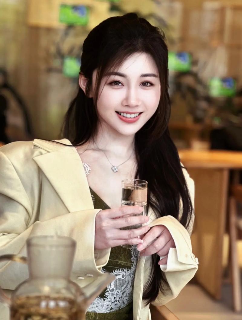 抖音漫画推荐入口在线观看(抖音漫画小程序入口知守推)