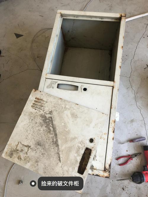 小东西几天没做喷的都是(“小东西喷漆技巧：几天内完成的详细说明”)