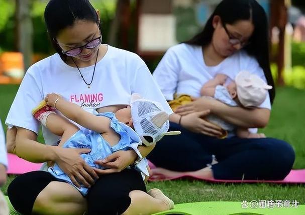 在车里疯狂的吃我奶(在车里疯狂吃奶:探索车内喂养的技巧与挑战) 在车里疯狂的吃我奶(在车里疯狂吃奶:探索车内喂养的技巧与挑战)