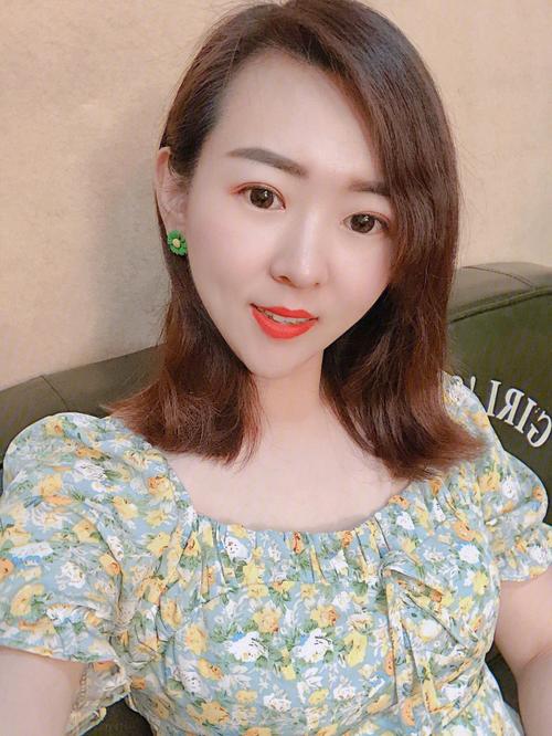 瘦的女的是不是更好深入(深入探讨：瘦的女的是否更具吸引力？)