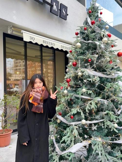 三个人一起玩3Q会怎么样(三个人一起玩3Q：互动乐趣与团队协作的深度解析)