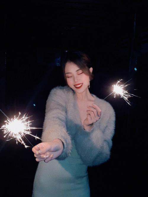 仙女棒坐姿图片大全大图(仙女棒坐姿图片大全：精美大图集锦)