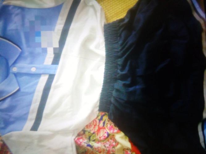 夏天校服太透了r头(夏天校服太透了：如何选择适合的校服材质与设计)