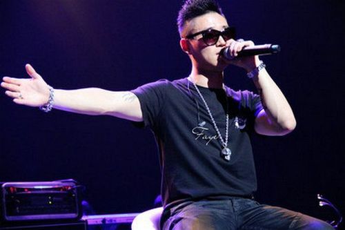 可播放的中国男GARY(可播放的中国男GARY:探索流行文化中的跨文化影响力) 可播放的中国男GARY(可播放的中国男GARY:探索流行文化中的跨文化影响力)