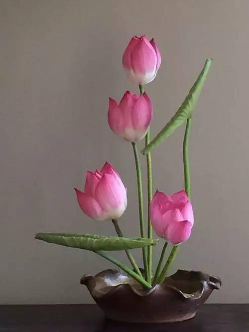 倒插莲花是什么一种服务(倒插莲花：揭秘这种独特服务的神秘面纱)