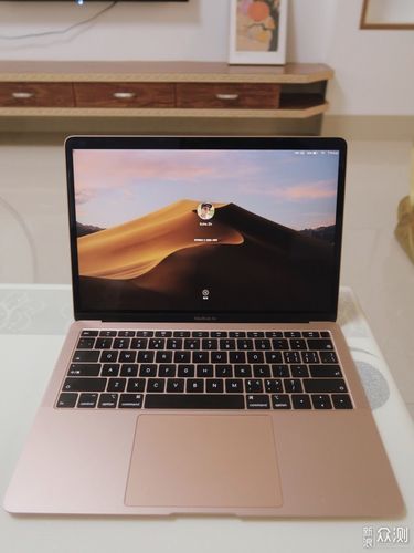 18 19MACBOOK AIRHD(18-19款MacBook Air HD：轻薄便携的高性能笔记本电脑)