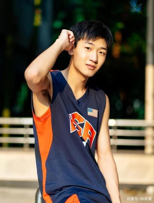 帅气体育生GARY网站小蓝(帅气体育生GARY 网站小蓝的时尚运动风潮) 帅气体育生GARY网站小蓝(帅气体育生GARY 网站小蓝的时尚运动风潮)