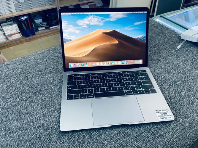 18 19MACBOOK AIRHD(18-19款MacBook Air HD：轻薄便携的高性能笔记本电脑)