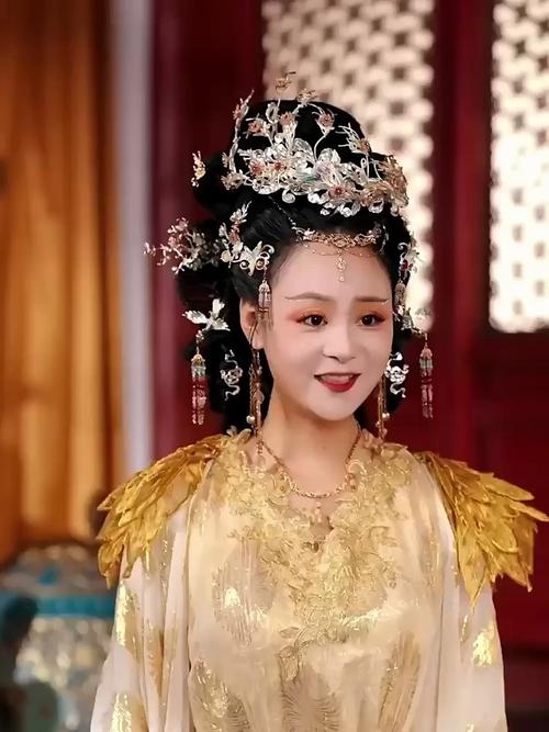 穿越女儿国之寻香记(主角穿越女儿国)