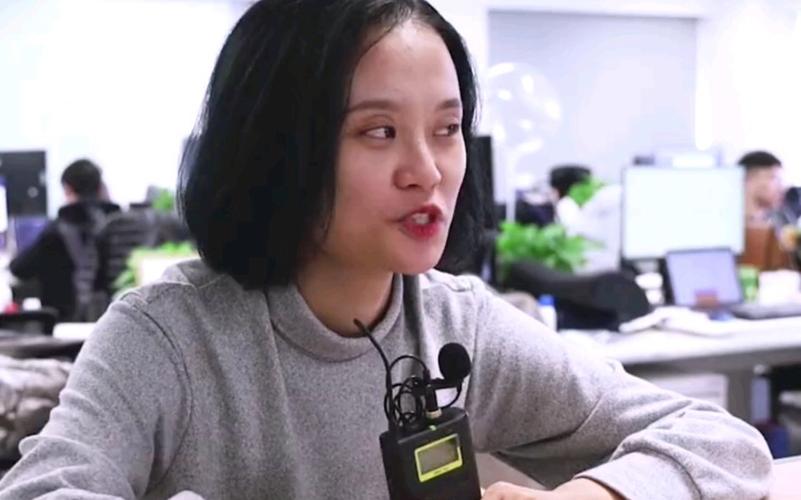 程序媛哪有这么可爱(吃奶呻吟打开双腿做受是免费)
