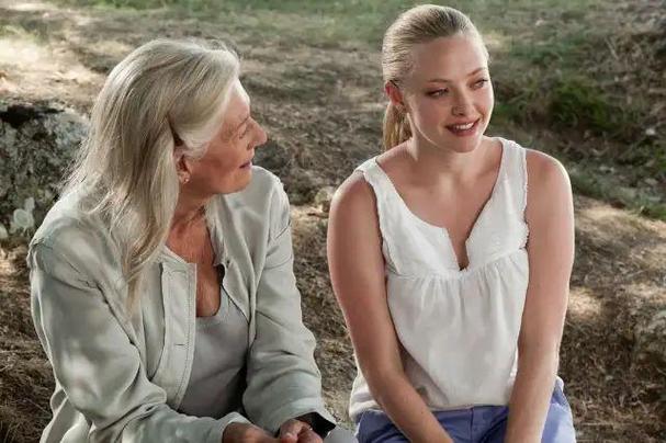 乱码一卡二卡新区产品入口(伦理片2499电影伦理片)