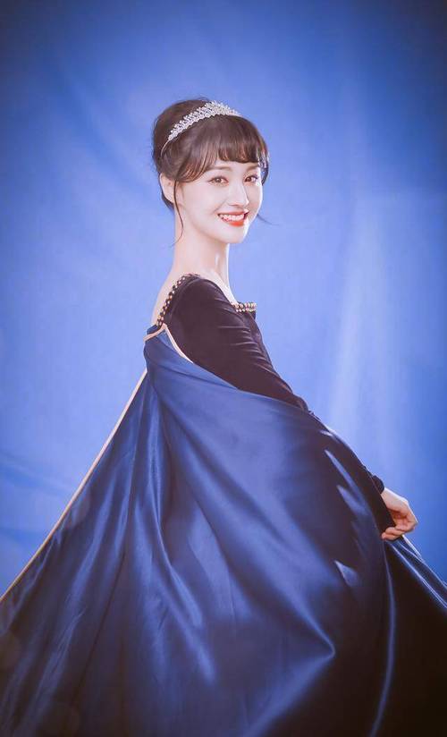 外逃美女老板送外卖(玩唐嫣赵丽颖郑爽杨幂刘亦菲)