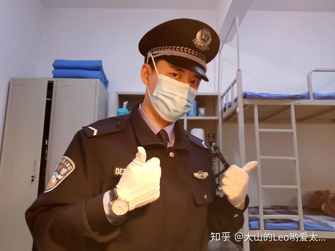 讲讲自己第一次细节真实知乎(交警执勤时被塞了一个孩子)