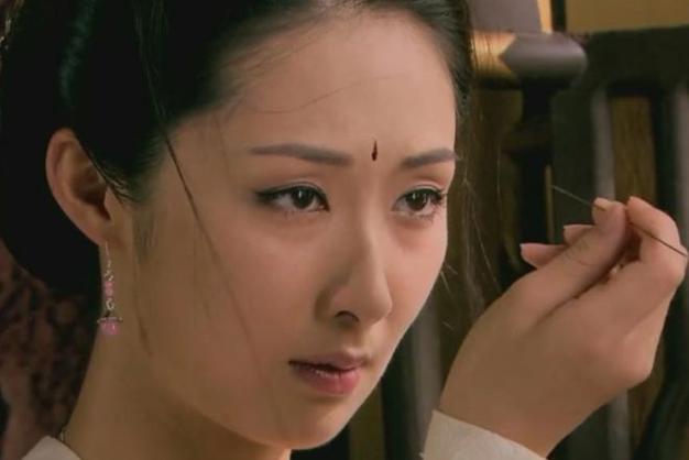 善良妈妈的朋友2中字巴巴鱼汤饭(上官婉儿用笔搞自己)