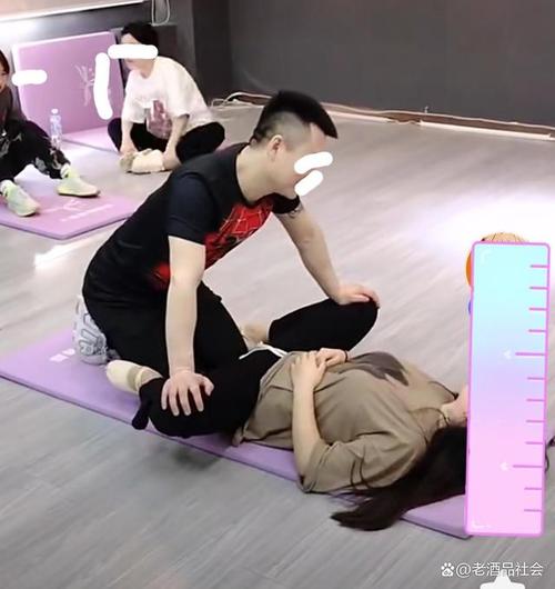 叫老公不叫就做到你叫(教练顶的速度越来越快)