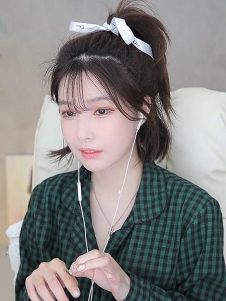 草莓榴莲向日葵18岁站长推荐(插翅难飞8天8夜情节) 草莓榴莲向日葵18岁站长推荐(插翅难飞8天8夜情节)