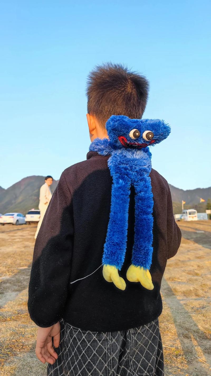 夹小玩具出门H1V1(家里没人儿子就弄我了) 夹小玩具出门H1V1(家里没人儿子就弄我了)