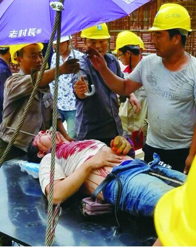 被民工玩的校花公车