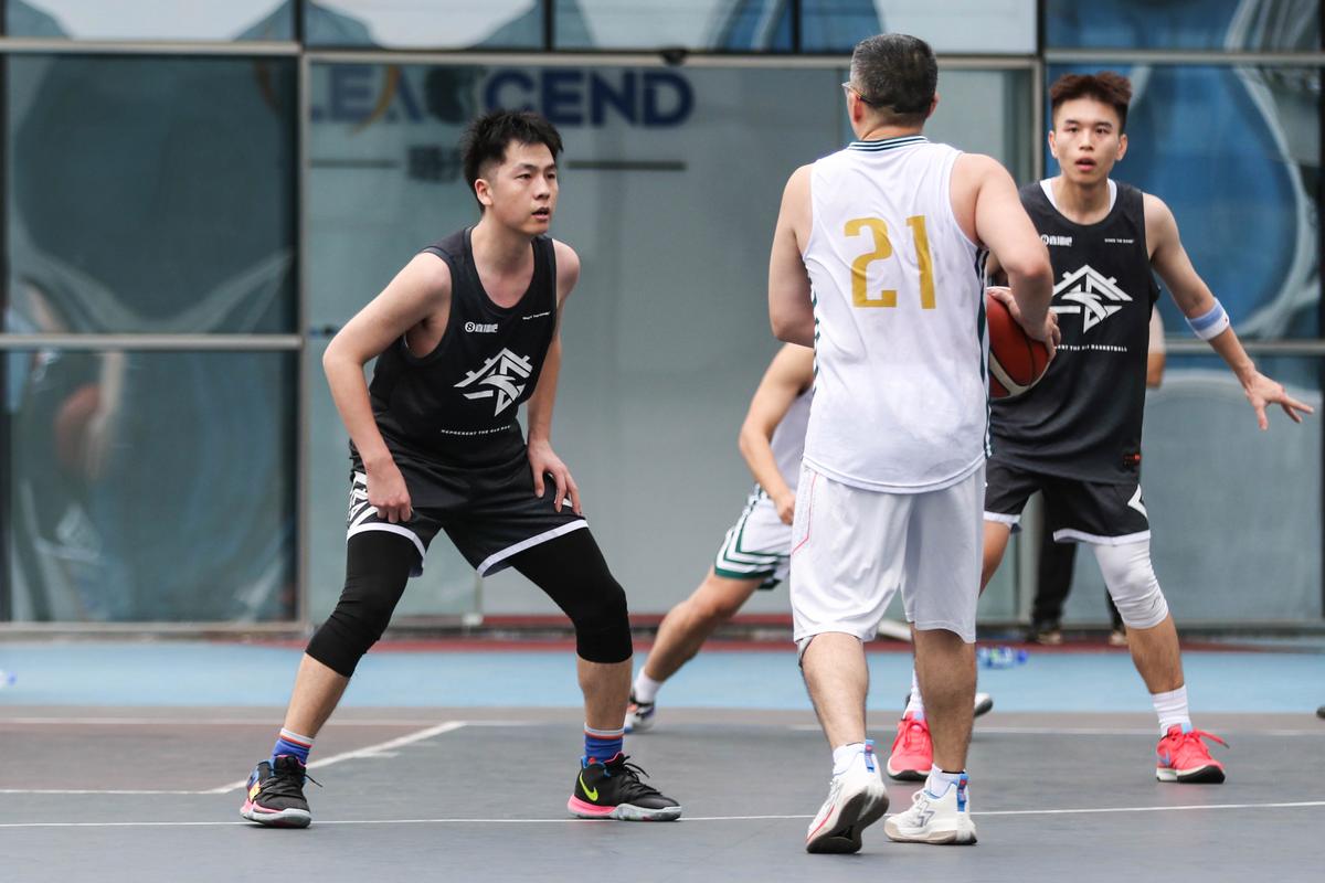 吧篮球(吧篮球吧)