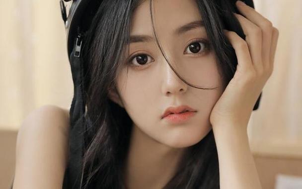 交换的日子2哔哩哔哩(交流1V3多肉软玉娇香)