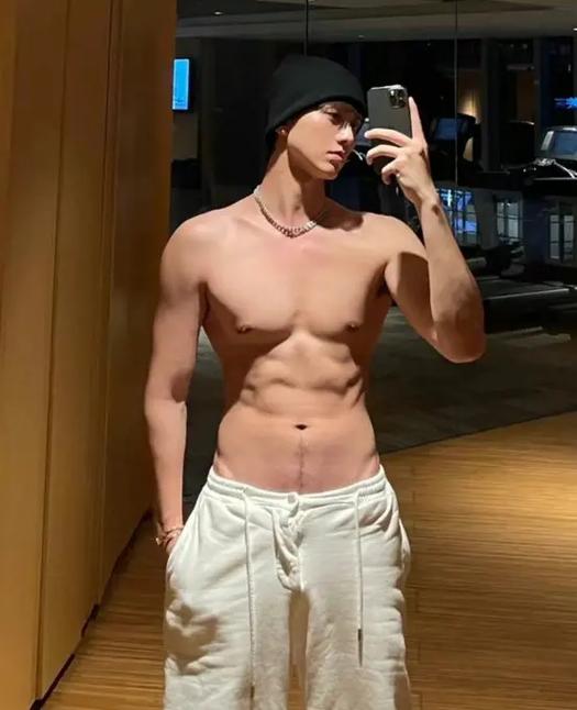 顶得你的水流得到处都是甜甜