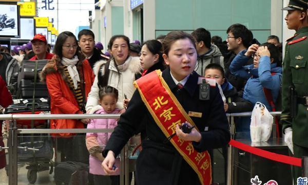 公交车后车座的疯狂的做细节(公交车检票员用B检票上车)