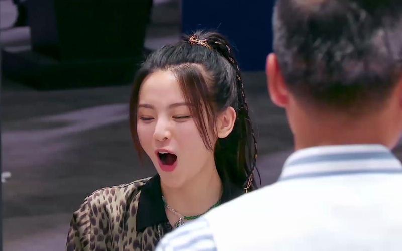 噼里啪啦哔哩哔哩在线观看(哔哩哔哩适合夫妻看的电视剧)