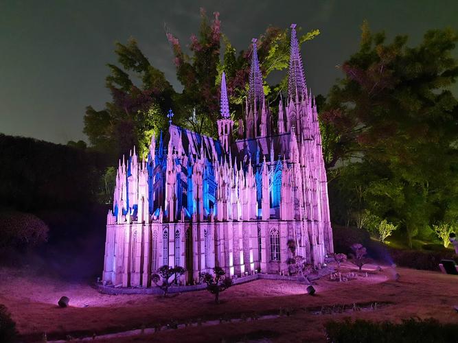 世界之窗夜晚的美景描写(世界之窗夜晚有啥好玩的)